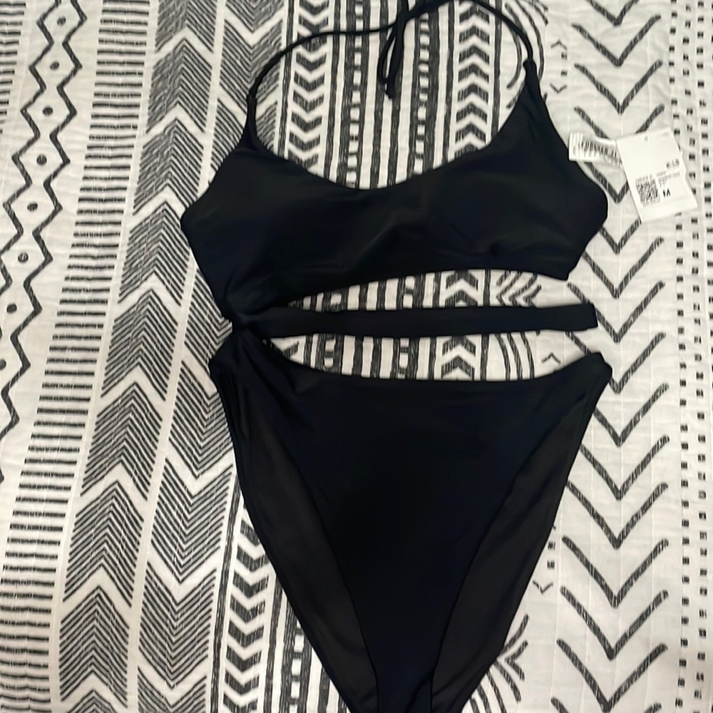 Forever 21 one piece bathing suit